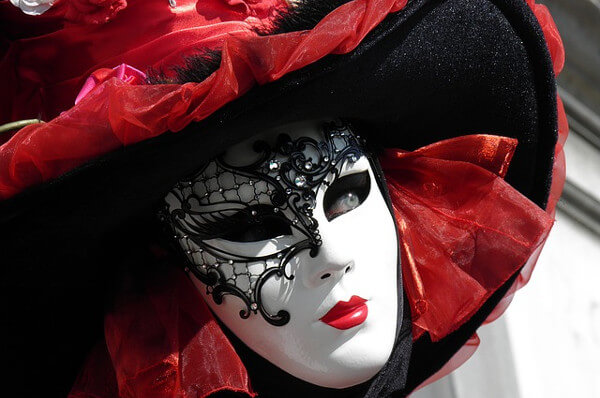 Karneval in Venedig: Maskierte Frau